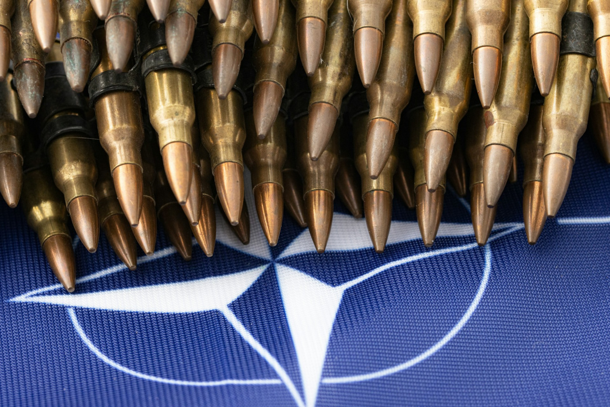 Koľko platia Slováci za členstvo v NATO a vojenskú ochranu? Je to lacnejšie ako si myslíme.